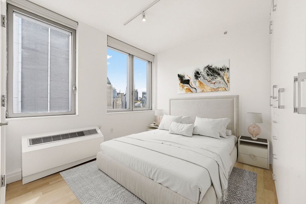 554 West 54th Street - Photo 7