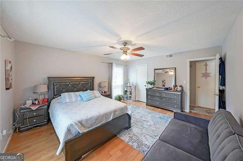 6851 Roswell Road - Photo 22