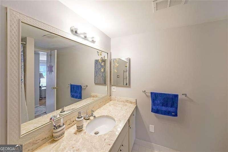 6851 Roswell Road - Photo 25