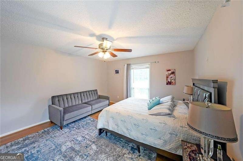 6851 Roswell Road - Photo 23