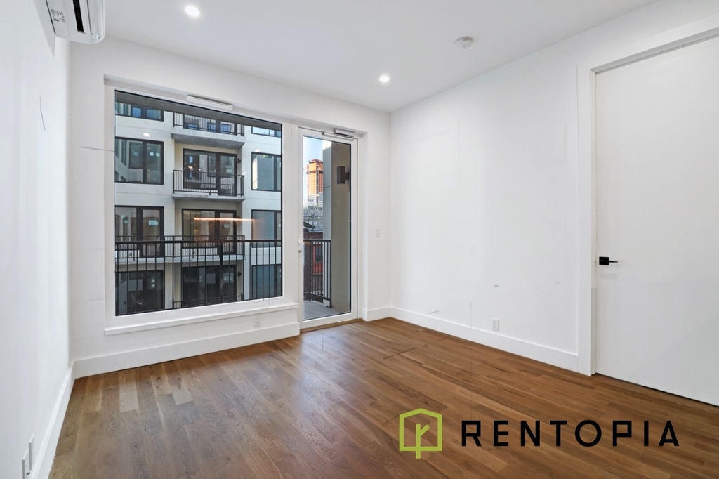 228 Berry Street - Photo 4