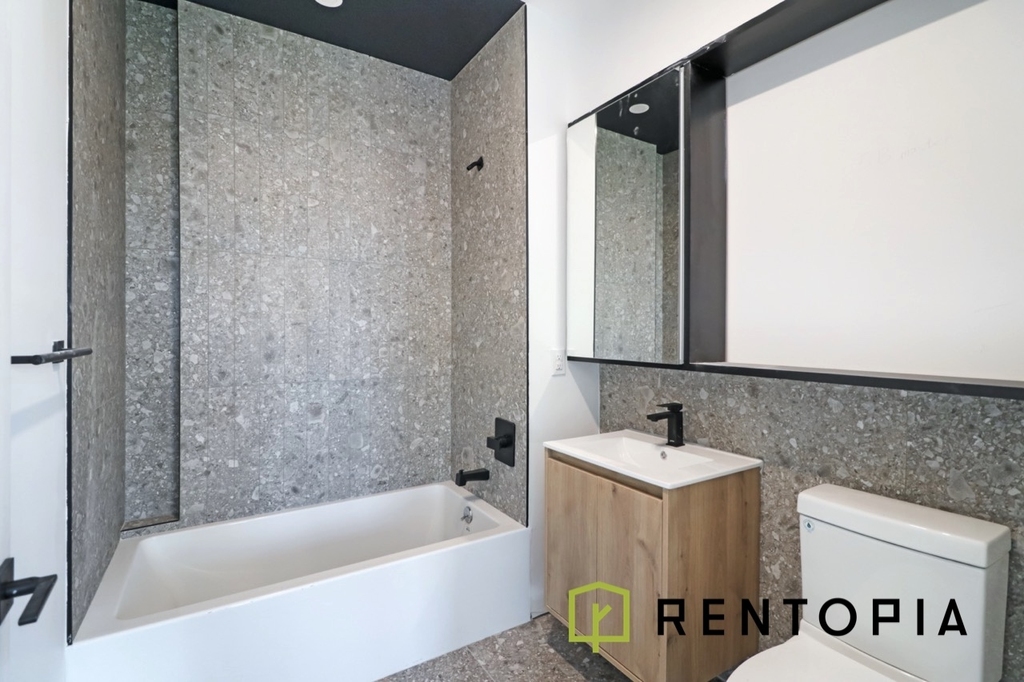 228 Berry Street - Photo 6