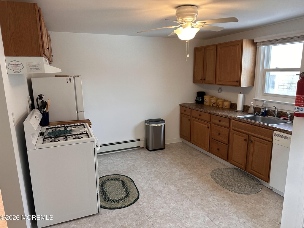 101 Center Avenue - Photo 7