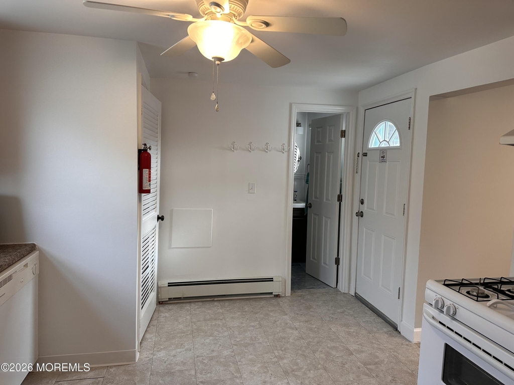 101 Center Avenue - Photo 9