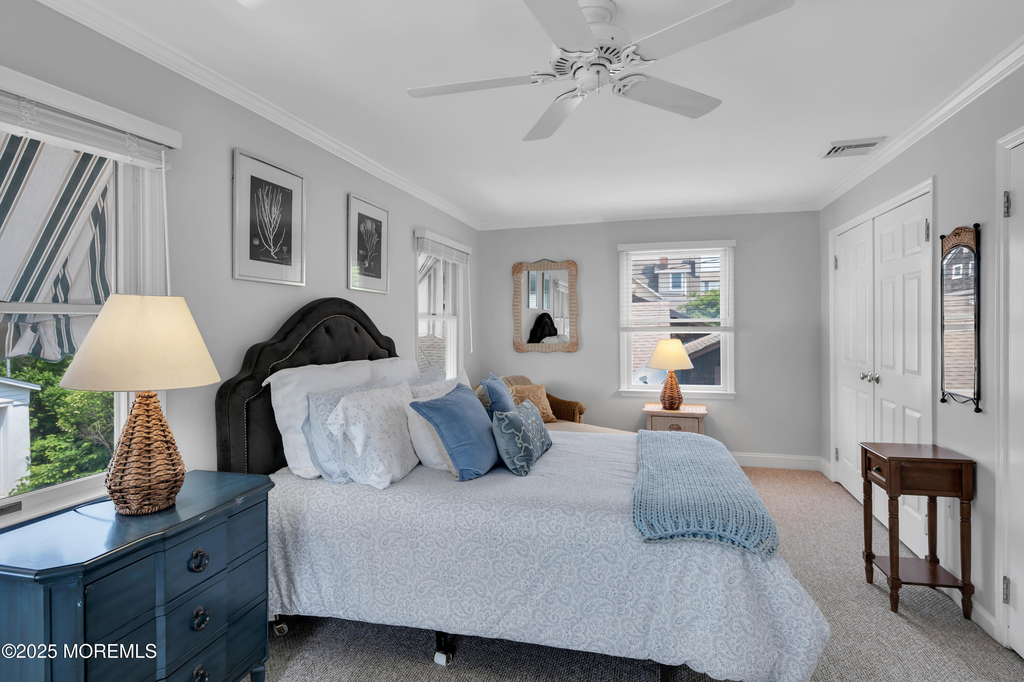 512 Main Avenue - Photo 0