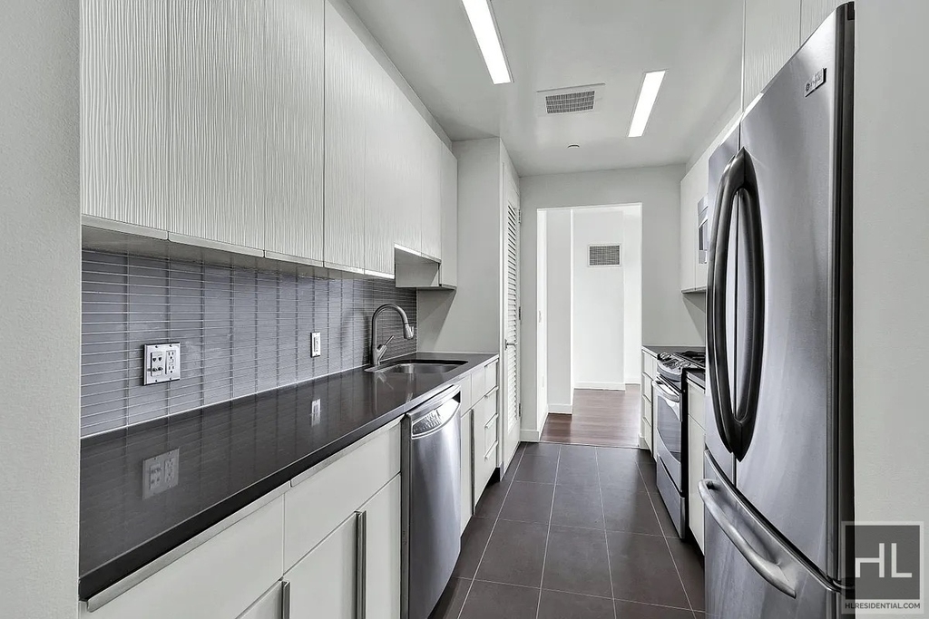 West 67th Street - Photo 1