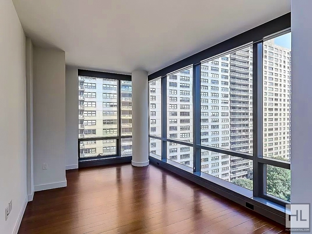 West 67th Street - Photo 3