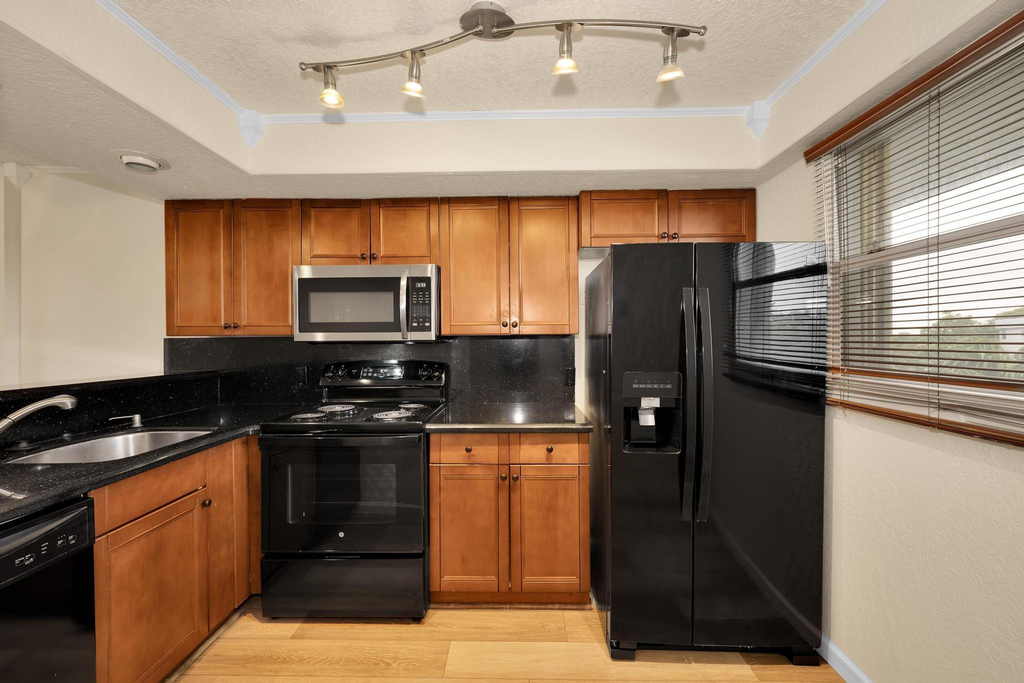 118 Royal Park Drive - Photo 10
