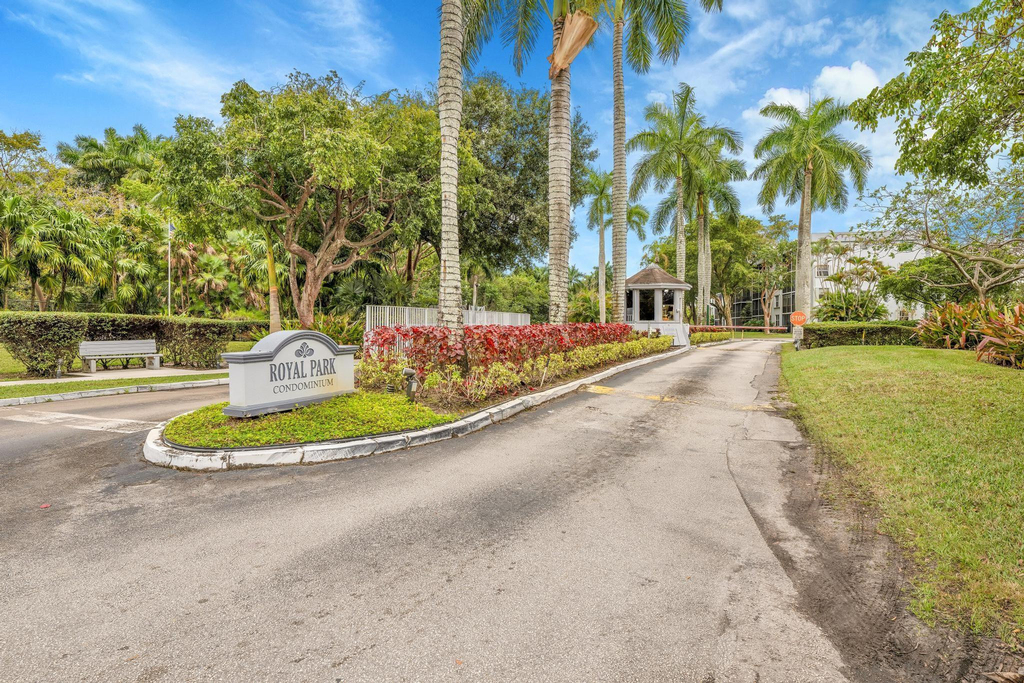118 Royal Park Drive - Photo 18