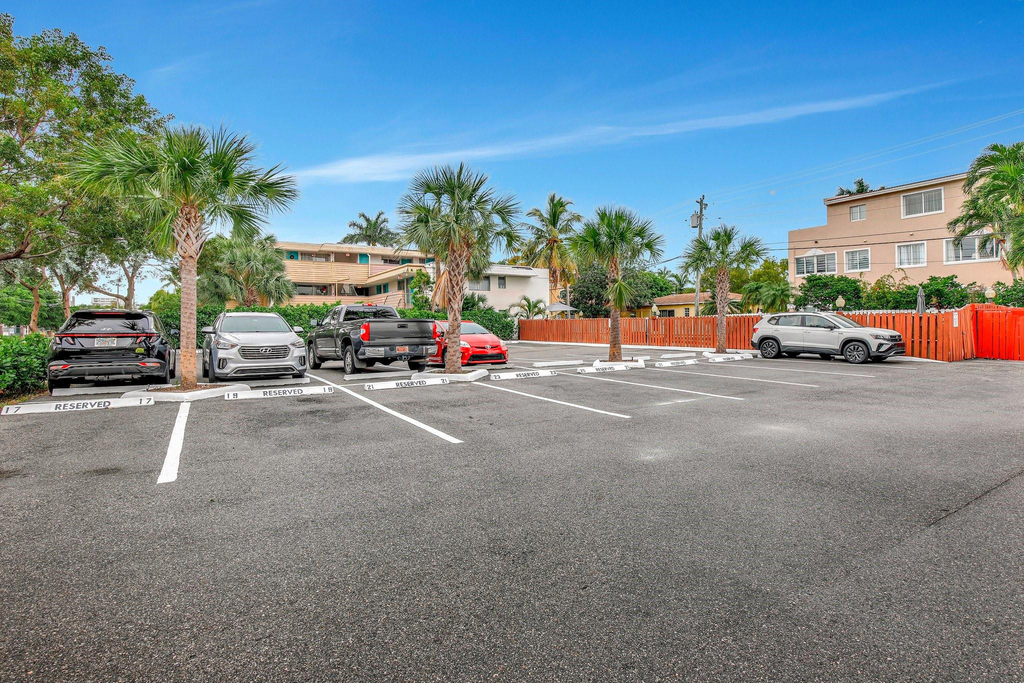 2555 Ne 11th Street - Photo 42