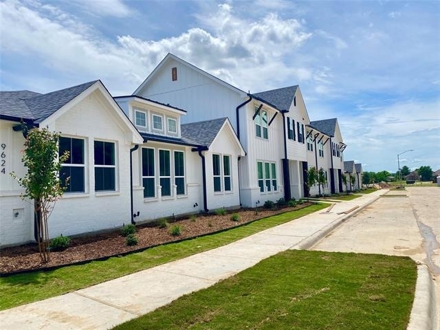 9600 Sullivan Lane - Photo 1