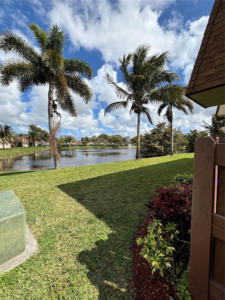 224 San Remo Boulevard - Photo 1