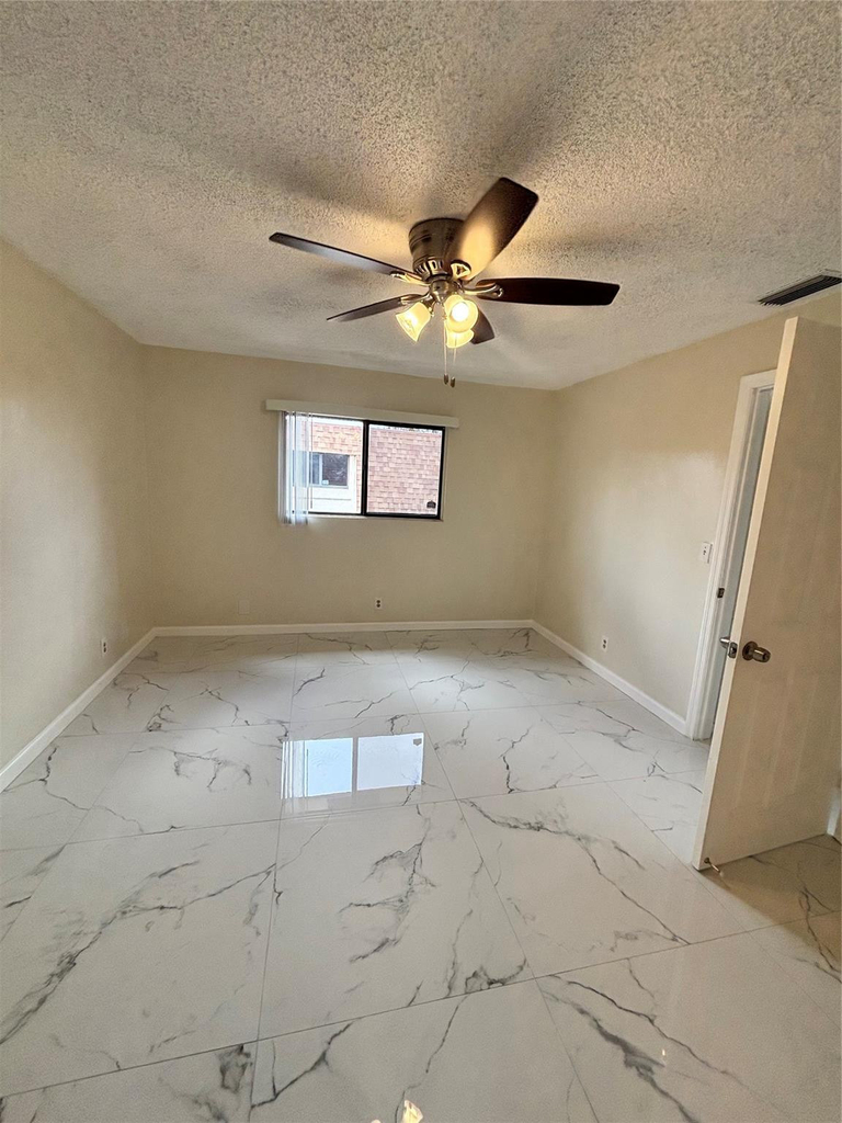 224 San Remo Boulevard - Photo 21