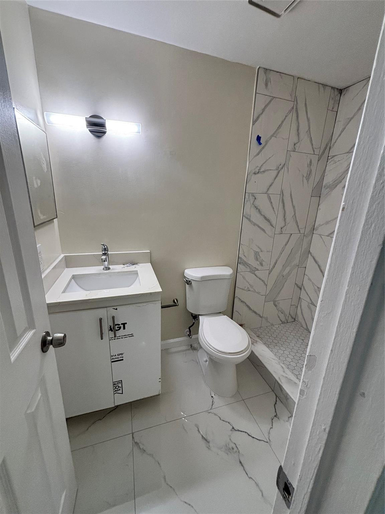 224 San Remo Boulevard - Photo 28