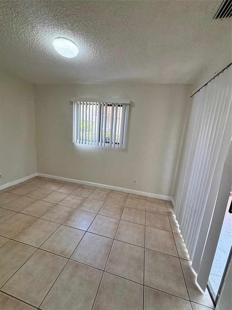 224 San Remo Boulevard - Photo 17