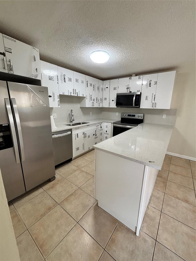 224 San Remo Boulevard - Photo 2