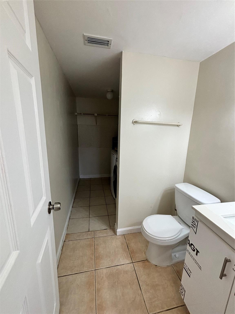 224 San Remo Boulevard - Photo 10
