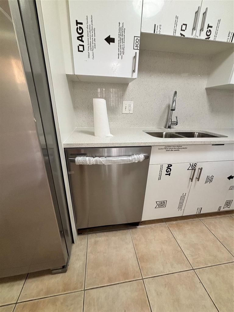 224 San Remo Boulevard - Photo 3