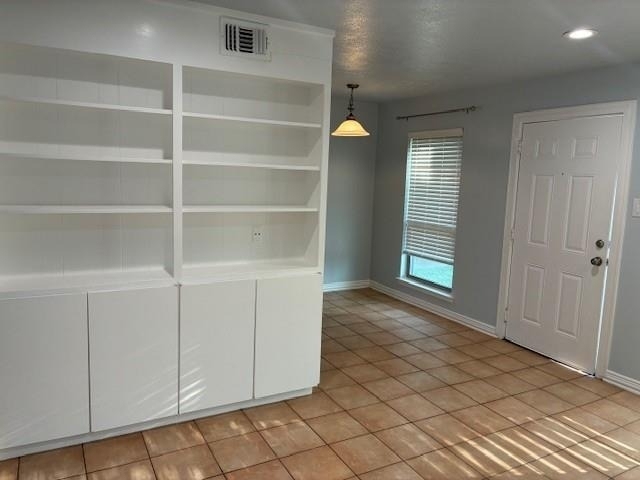 425 S Oak Street - Photo 2