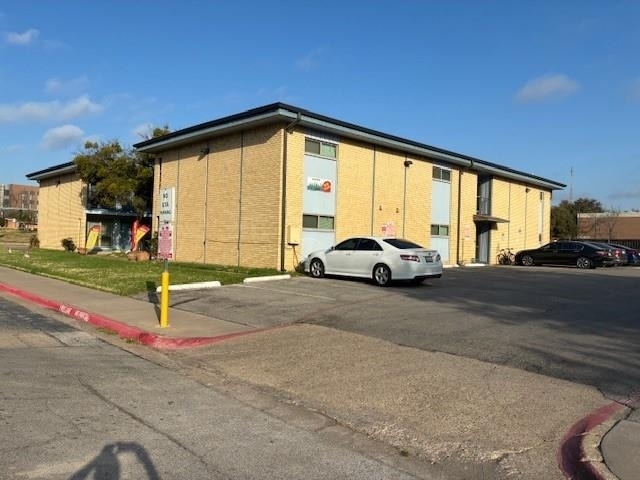 425 S Oak Street - Photo 22