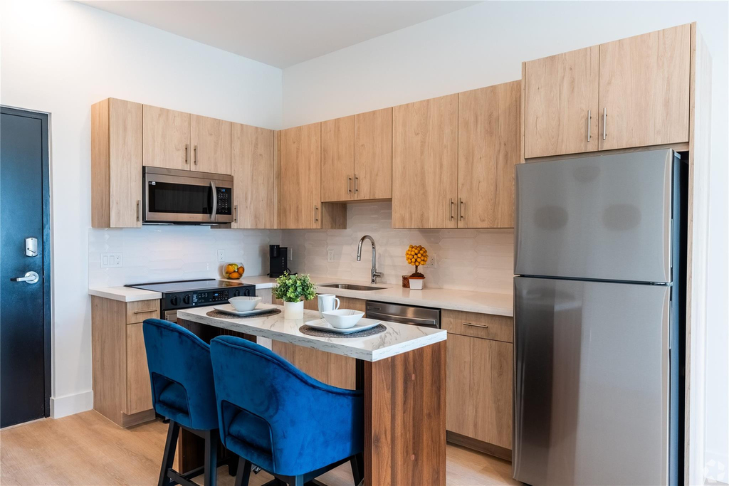 2701 Sw 4th Place - Photo 1