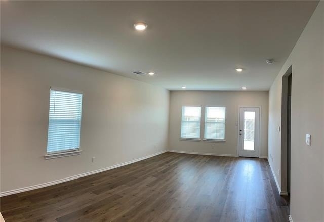 920 Sunrise Lane - Photo 2