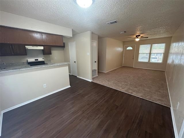 1105 Saturn Drive - Photo 4