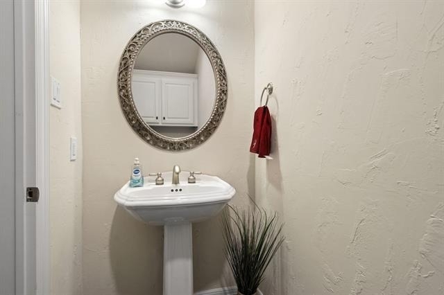 8444 Library Street - Photo 6