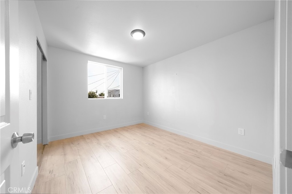 236 1/2 W 84th - Photo 9