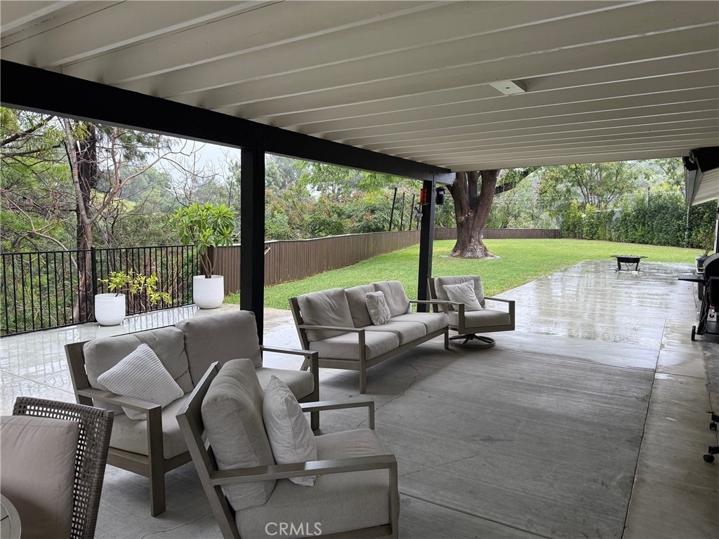 1530 Robin Way - Photo 12