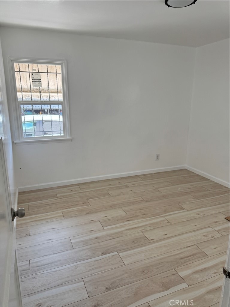 1310 W 89th Street - Photo 2