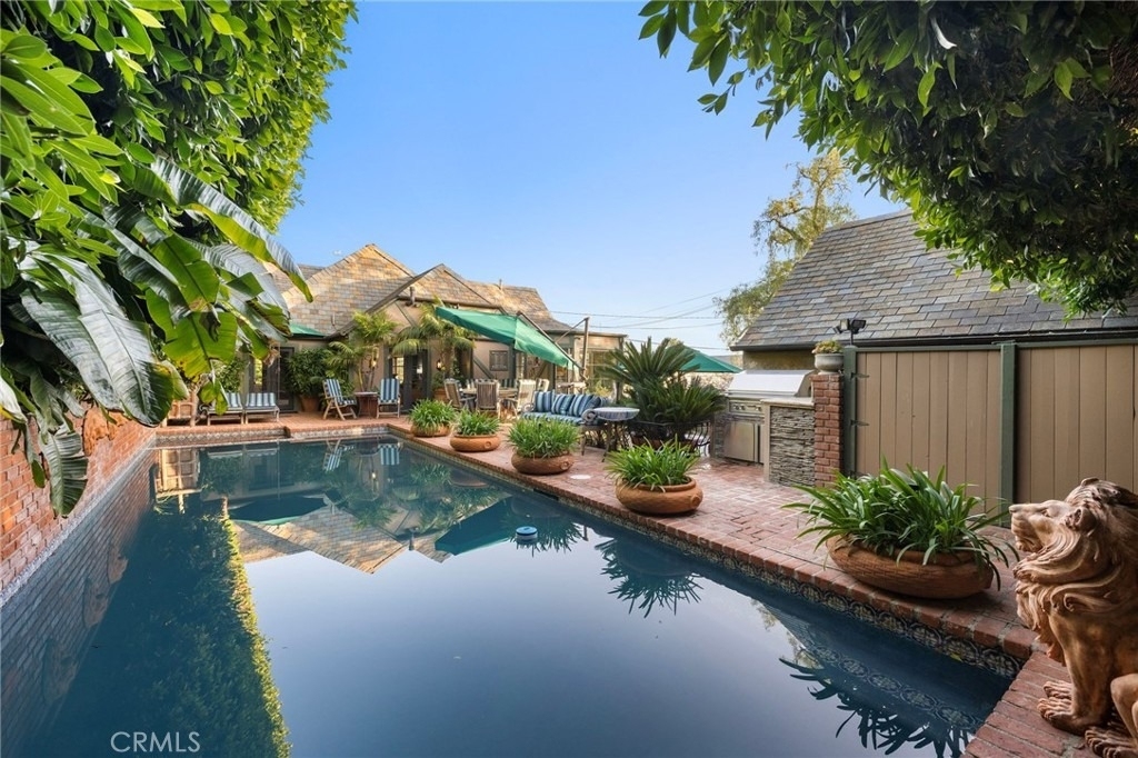 486 Holly Street - Photo 1