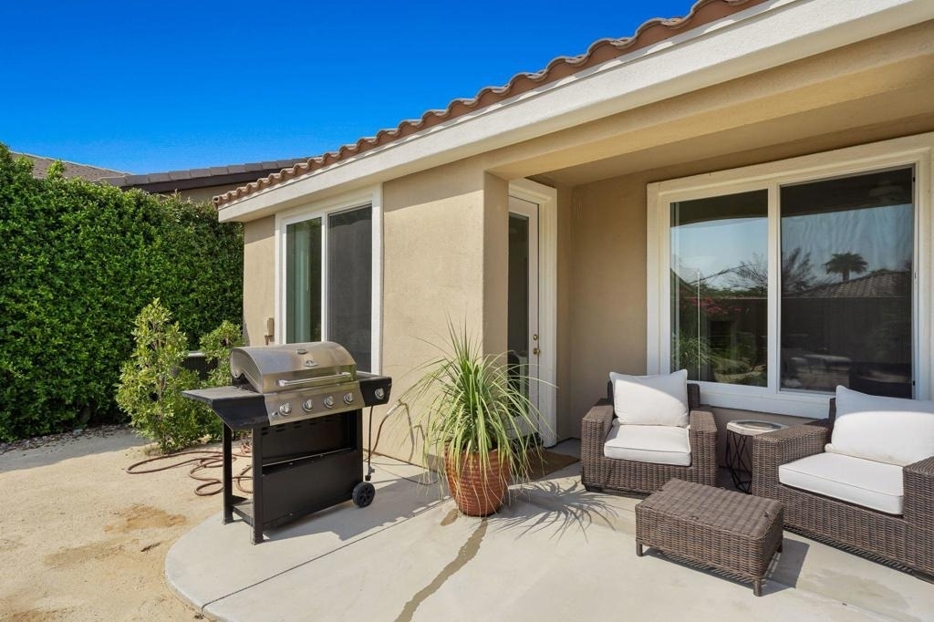 60224 Honeysuckle Street - Photo 18