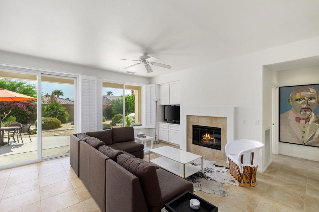 60224 Honeysuckle Street - Photo 6