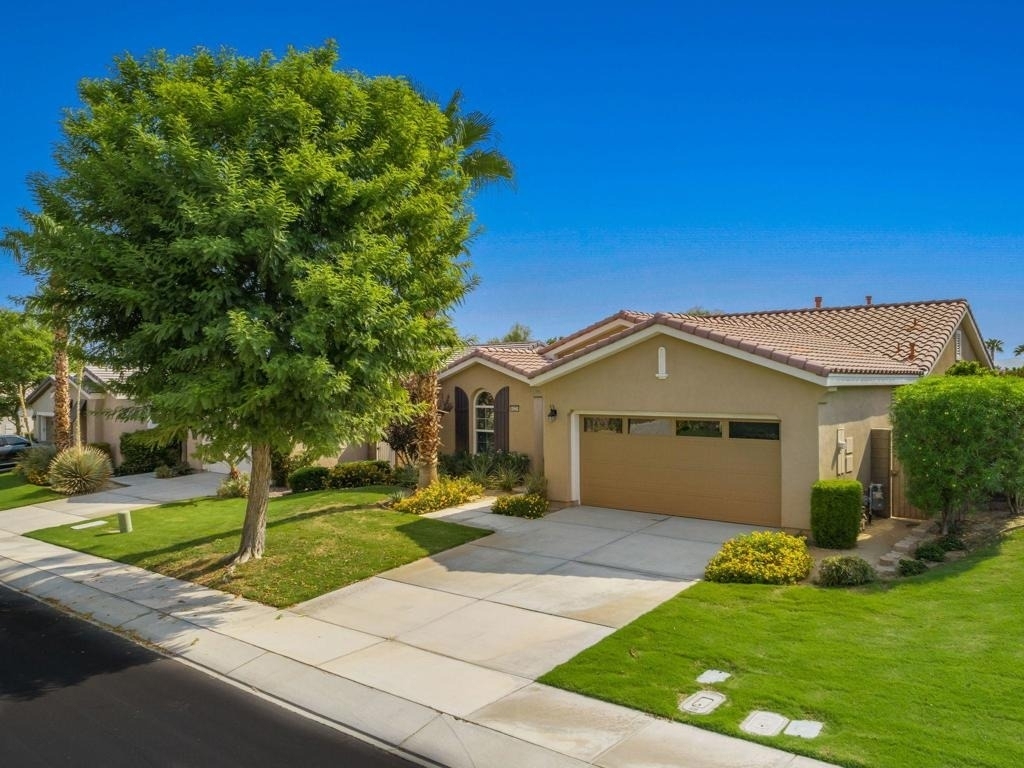 60224 Honeysuckle Street - Photo 0