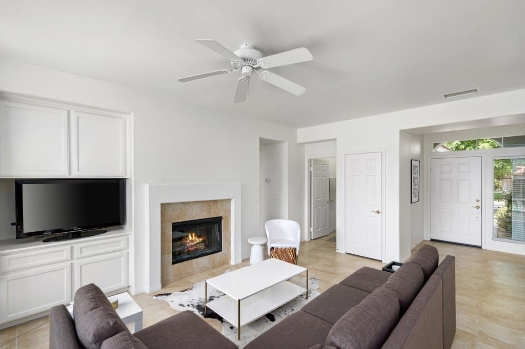 60224 Honeysuckle Street - Photo 9
