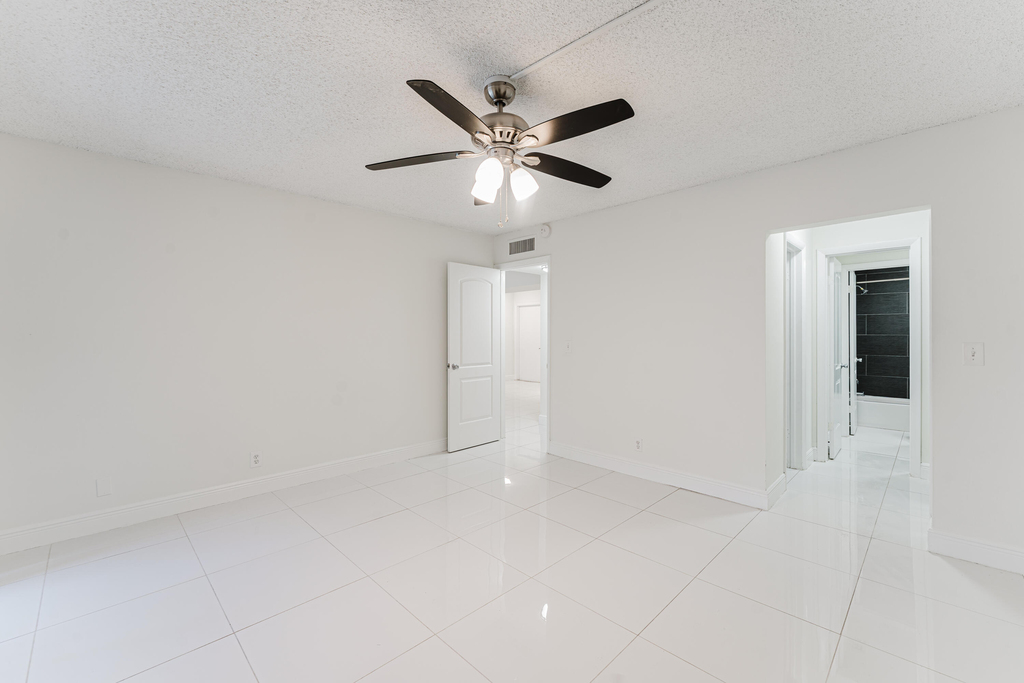 606 Nw 13th Street - Photo 23