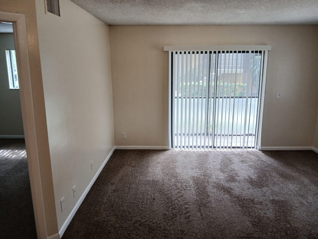 677 Trace Circle - Photo 4
