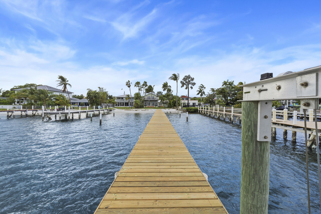 122 S Lake Drive - Photo 18