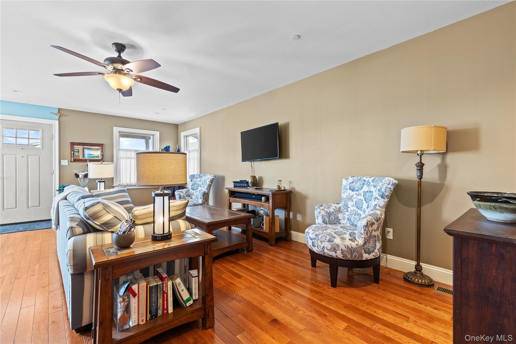 62 Delaware Avenue - Photo 2