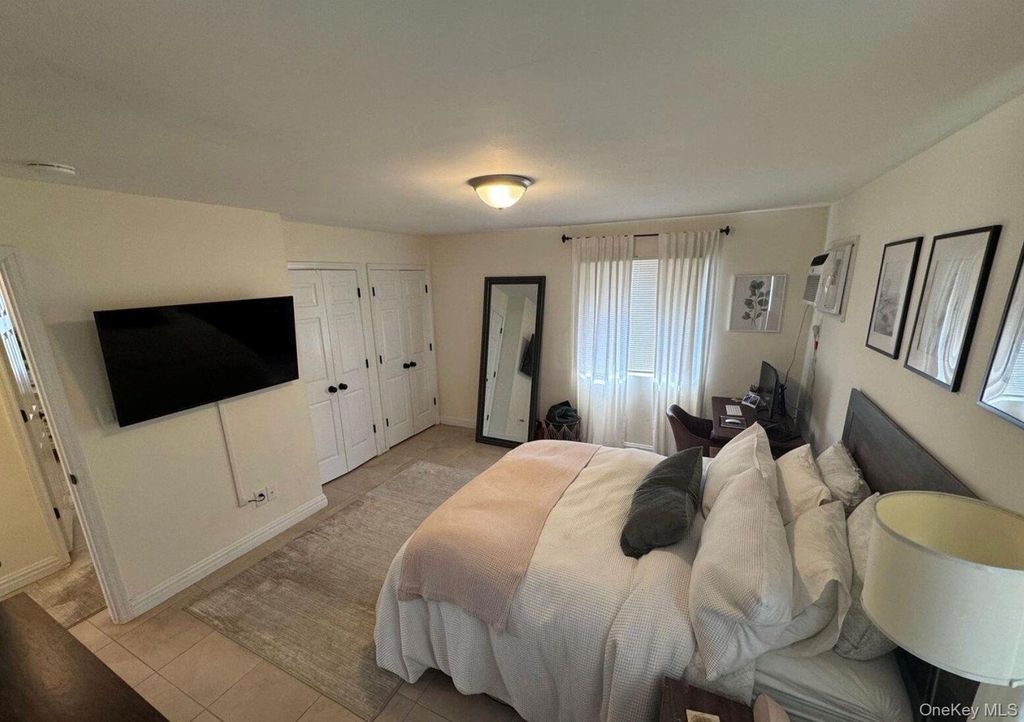 518 E Penn Street - Photo 9