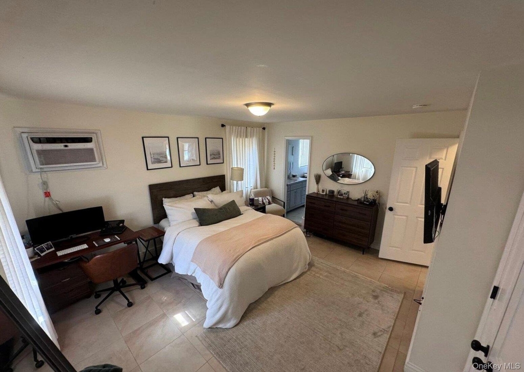 518 E Penn Street - Photo 8