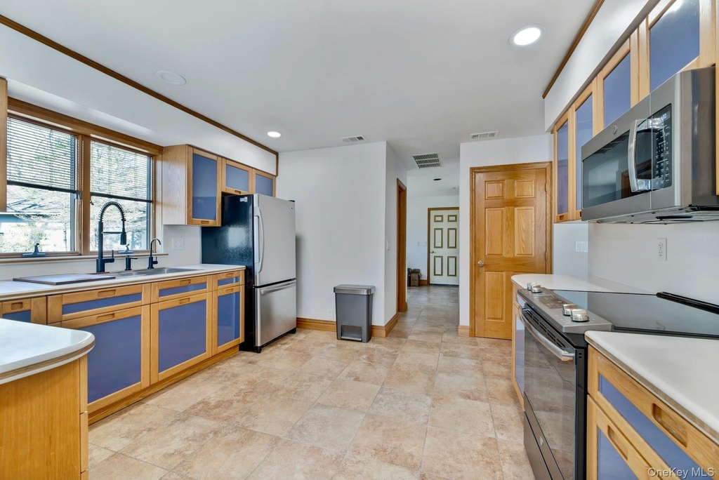 2905 Private Road - Photo 10