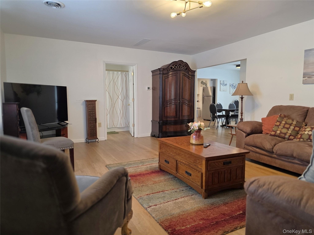 90 West Market - Photo 7