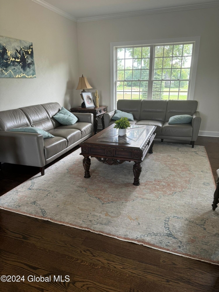 209 Samuel Court - Photo 11