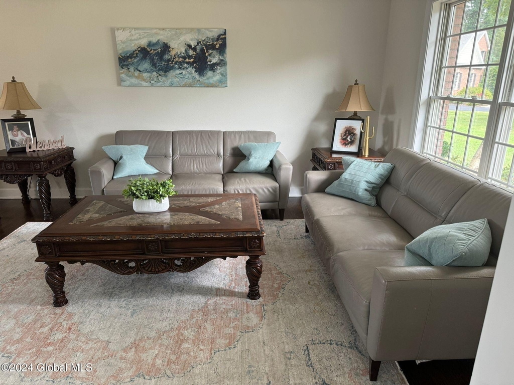209 Samuel Court - Photo 10
