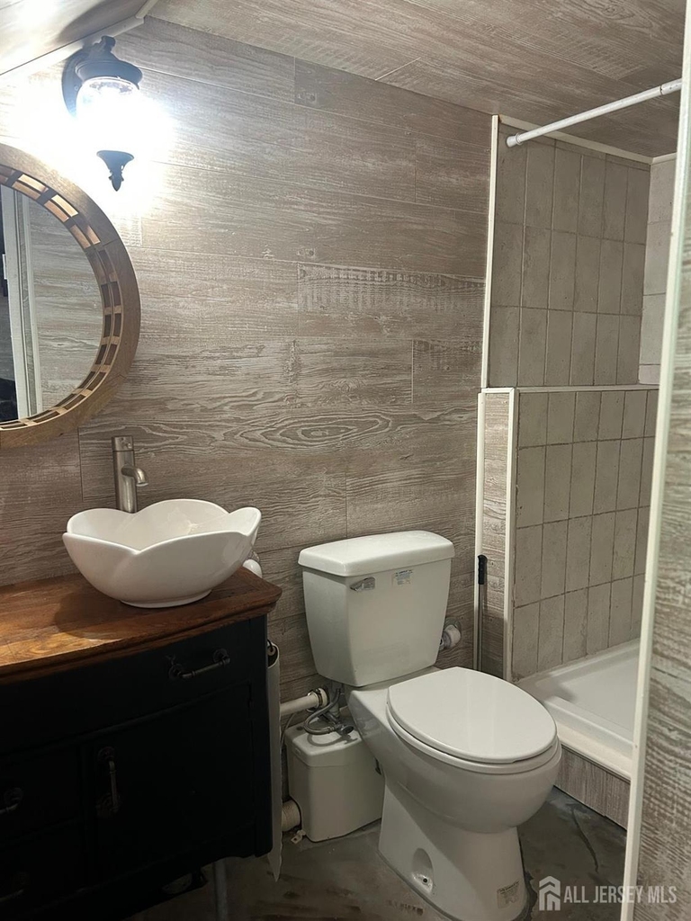 272 Lake Avenue - Photo 20