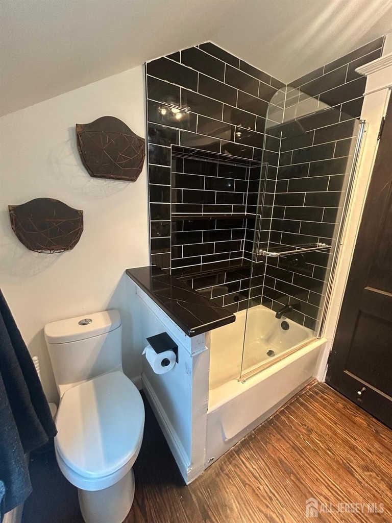 272 Lake Avenue - Photo 8