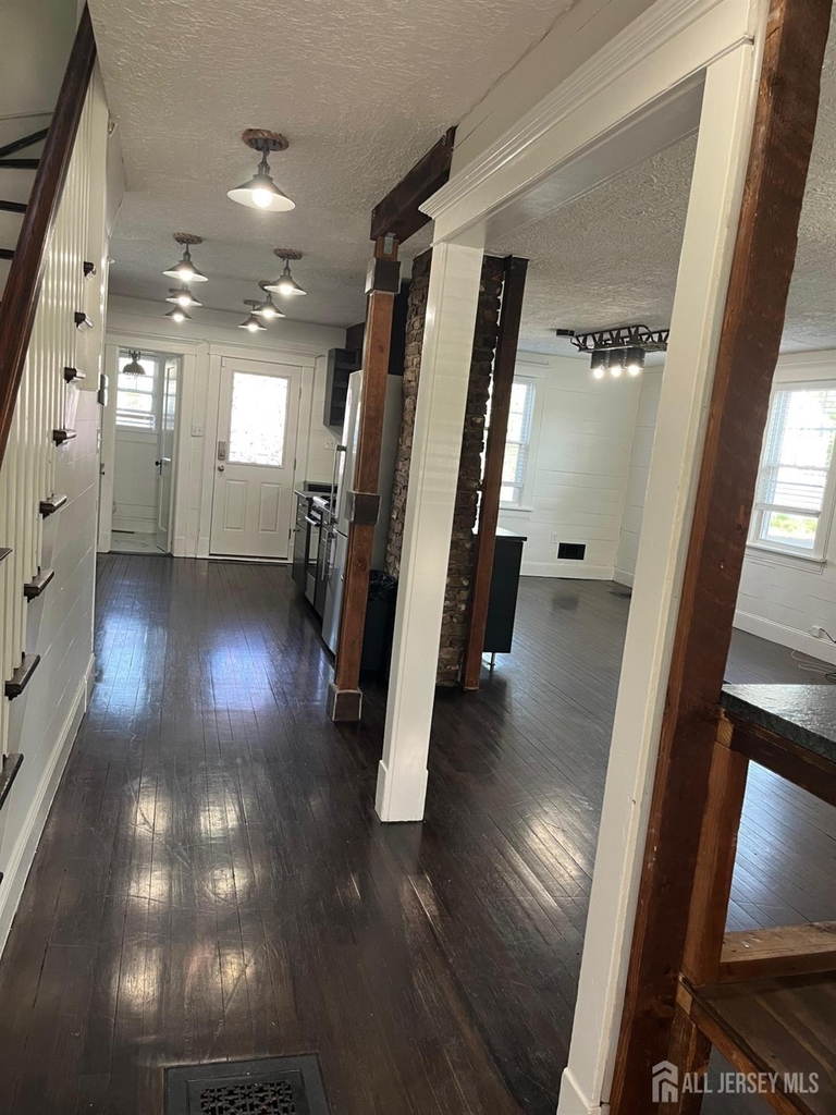 272 Lake Avenue - Photo 5