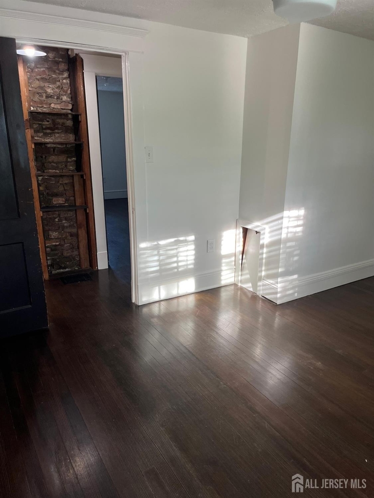 272 Lake Avenue - Photo 7